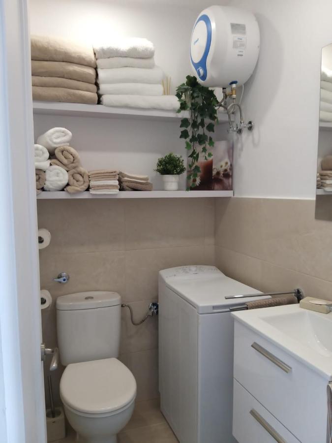 Neu Renoviertes, Huebsches Und Gemuetliches Appartement Mit Balkon Und Meerblick Costa De Antigua Εξωτερικό φωτογραφία